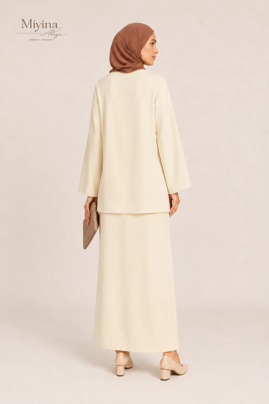 Miyina OEMODM Wool Blend Sweater Cloud White Soft Wool Blend Longline Cut Straight Fit Supplier-3