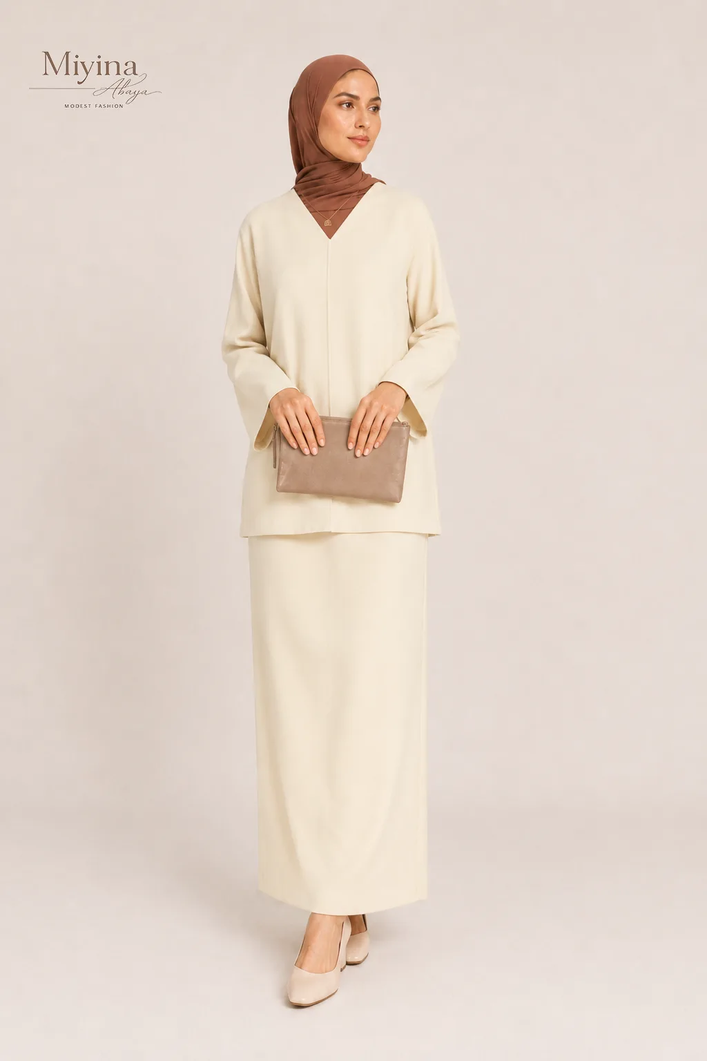 Miyina OEMODM Wool Blend Sweater Cloud White Soft Wool Blend Longline Cut Straight Fit Supplier
